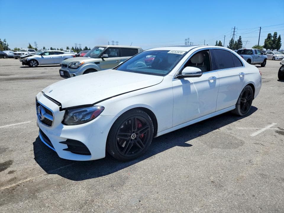 2018 MERCEDES-BENZ E 300 - 1
