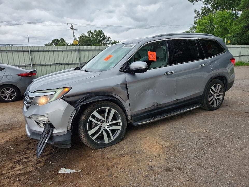 2017 HONDA PILOT TOURING - 1