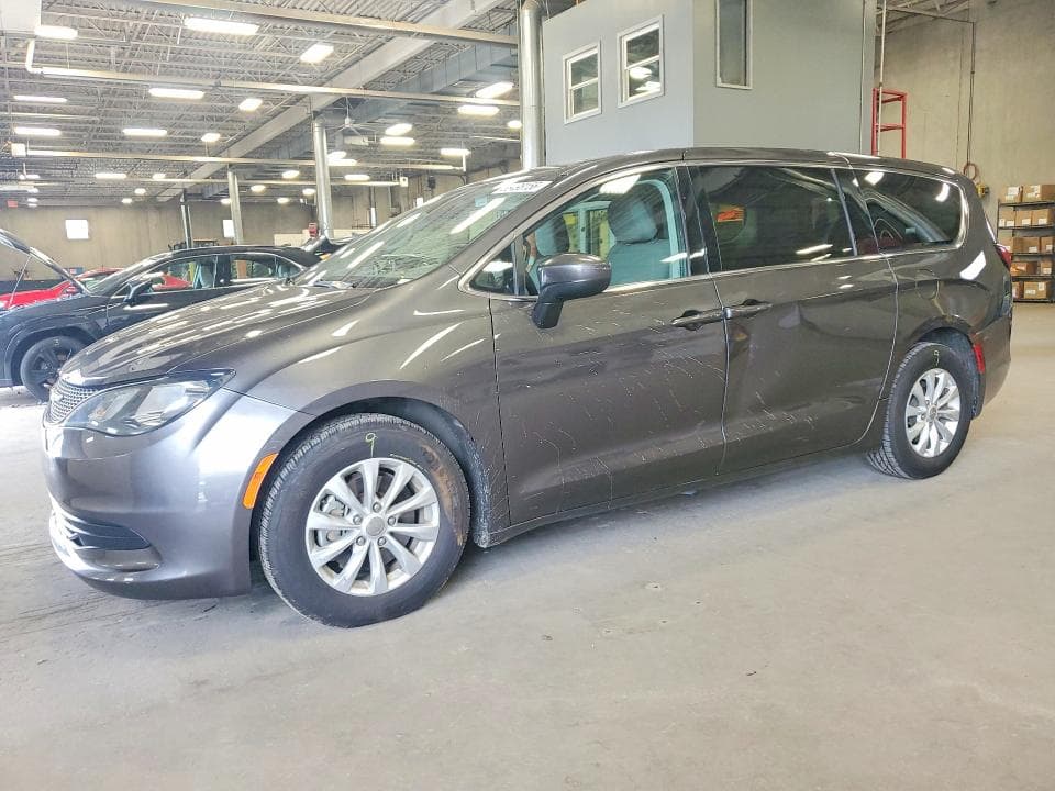 2017 CHRYSLER PACIFICA TOURING - 1