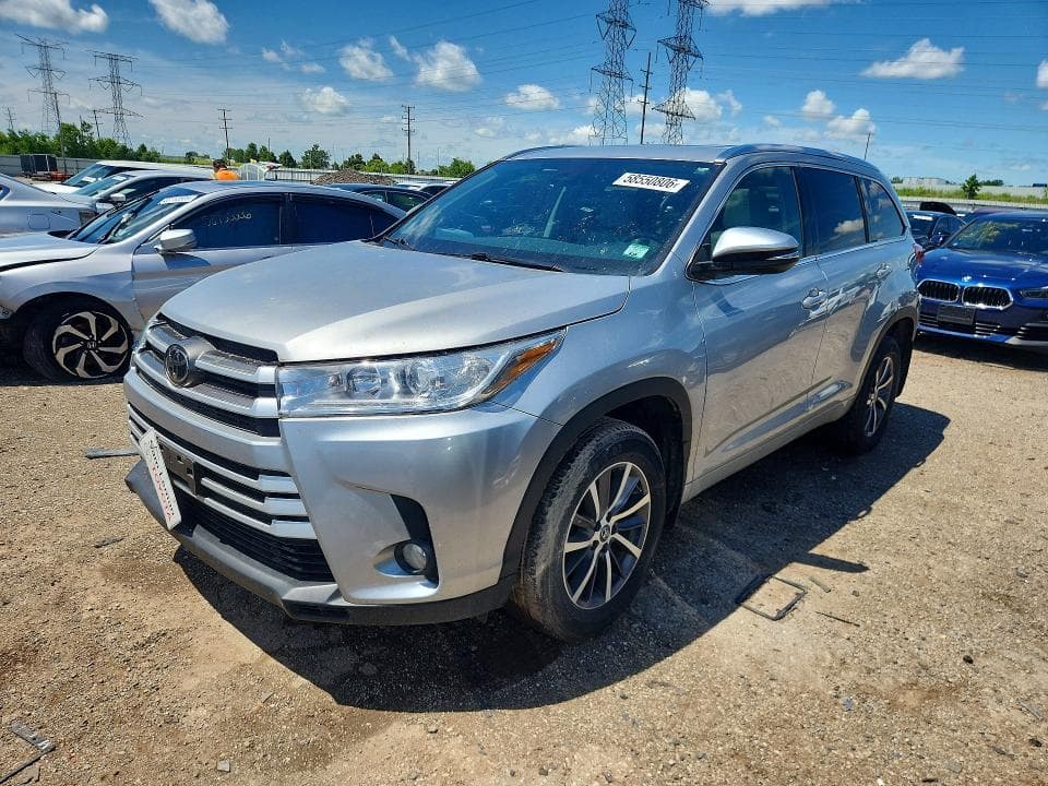 2017 TOYOTA HIGHLANDER XLE - 1