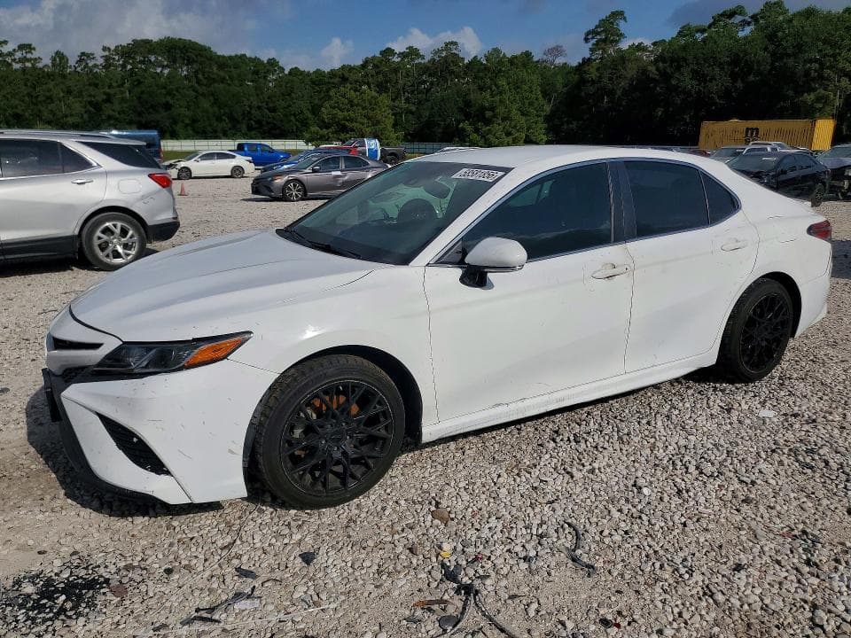 2018 TOYOTA CAMRY SE SE - 1