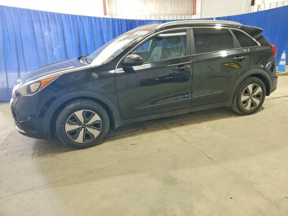 2017 KIA NIRO LX