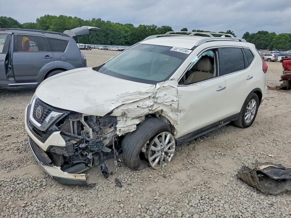 2018 NISSAN ROGUE SV - 1