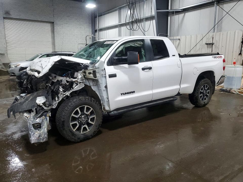 2018 TOYOTA TUNDRA SR5 - 1