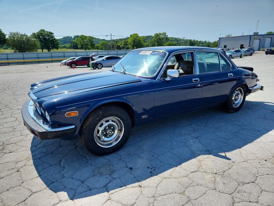 1980 JAGUAR XJ6 - 1