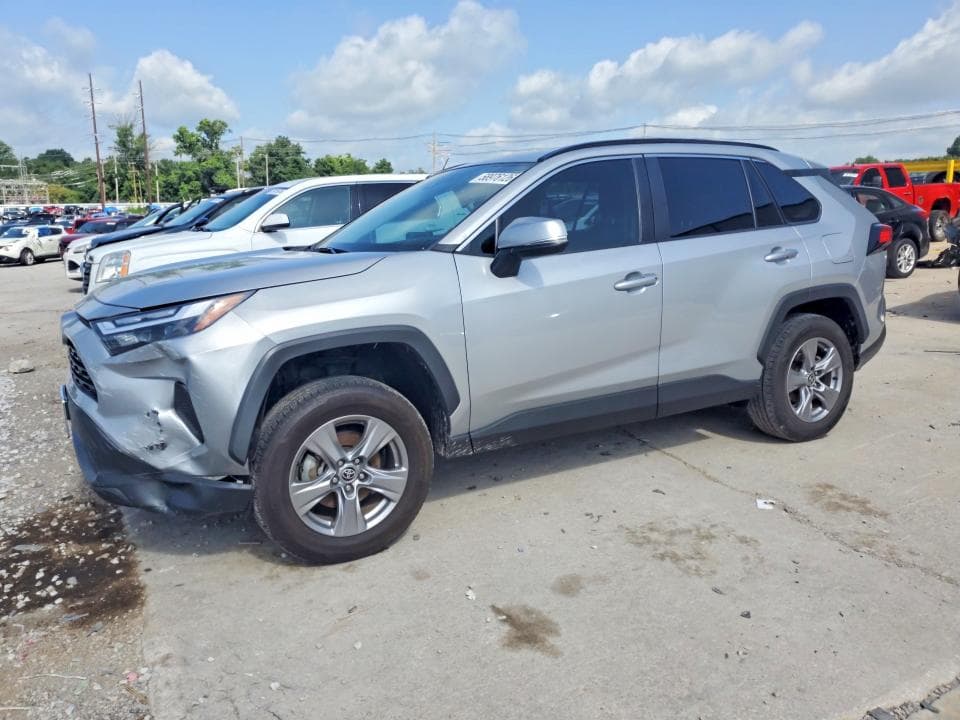2022 TOYOTA RAV4 XLE - 1