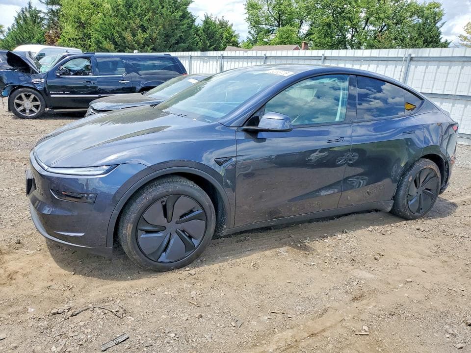 2026 TESLA MODEL Y - 1