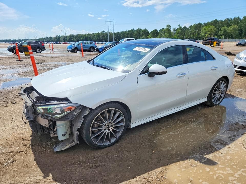 2022 MERCEDES-BENZ CLA 250 - 1