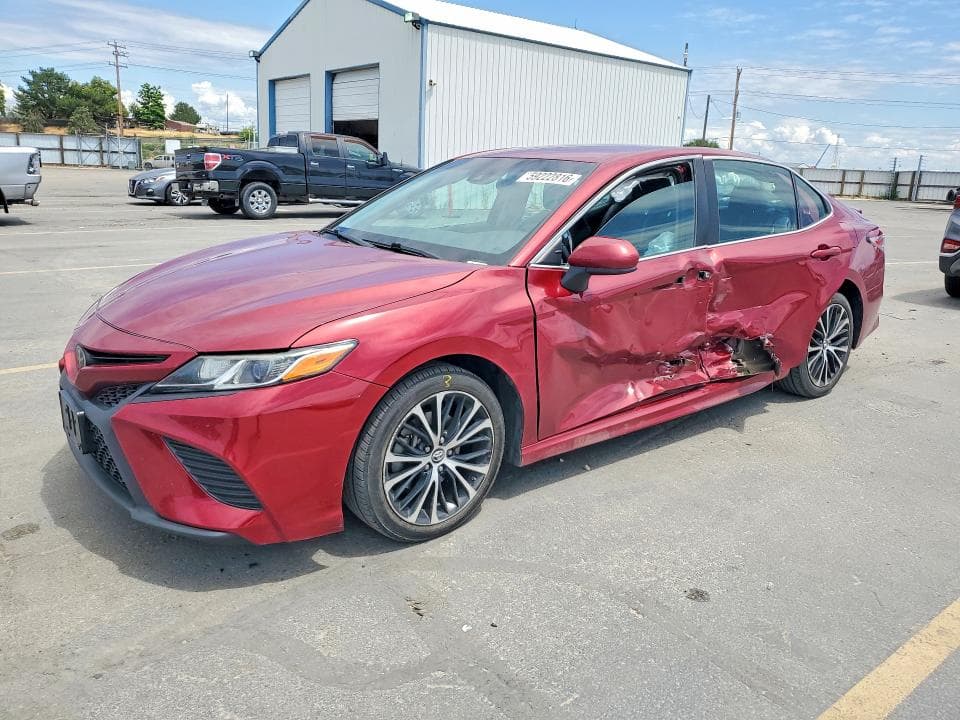 2018 TOYOTA CAMRY SE - 1