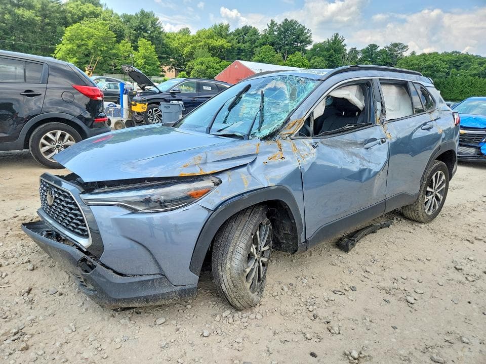 2023 TOYOTA COROLLA CROSS XLE XLE - 1