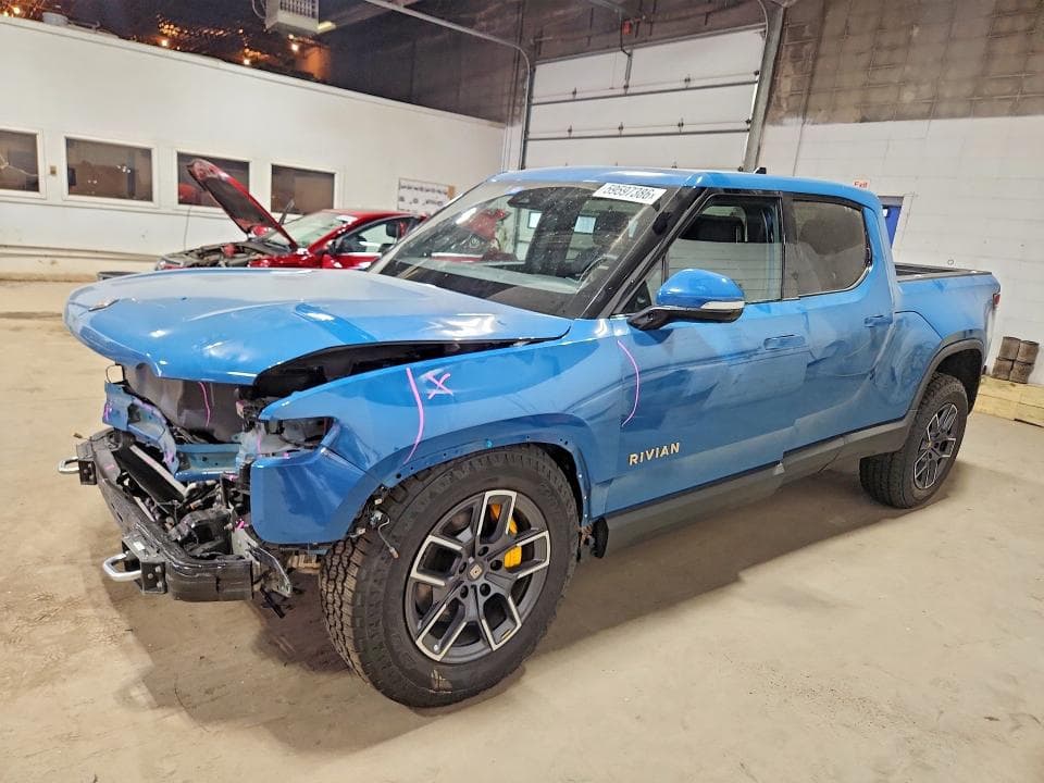 2022 RIVIAN R1T LAUNCH EDITION - 1