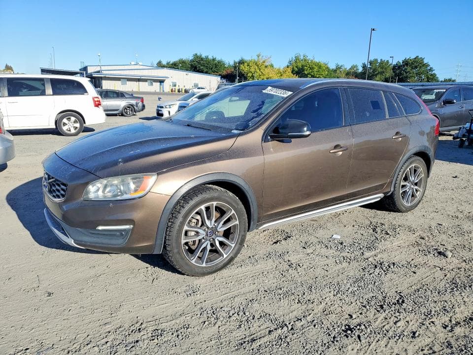 2017 VOLVO V60 CROSS COUNTRY PREMIER - 1