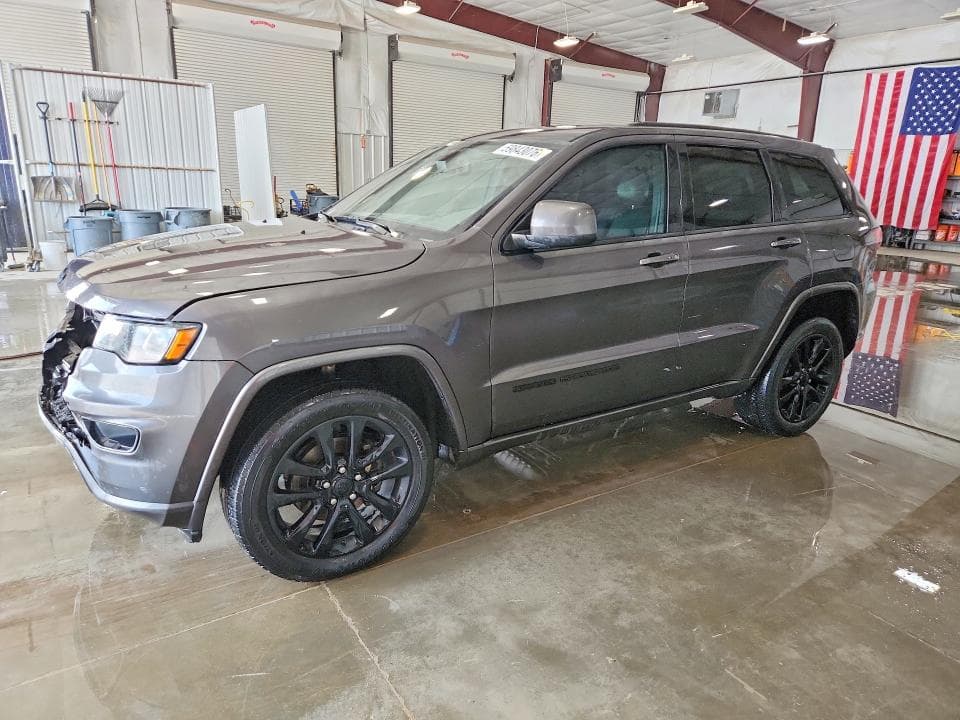 2019 JEEP GRAND CHEROKEE LAREDO - 1