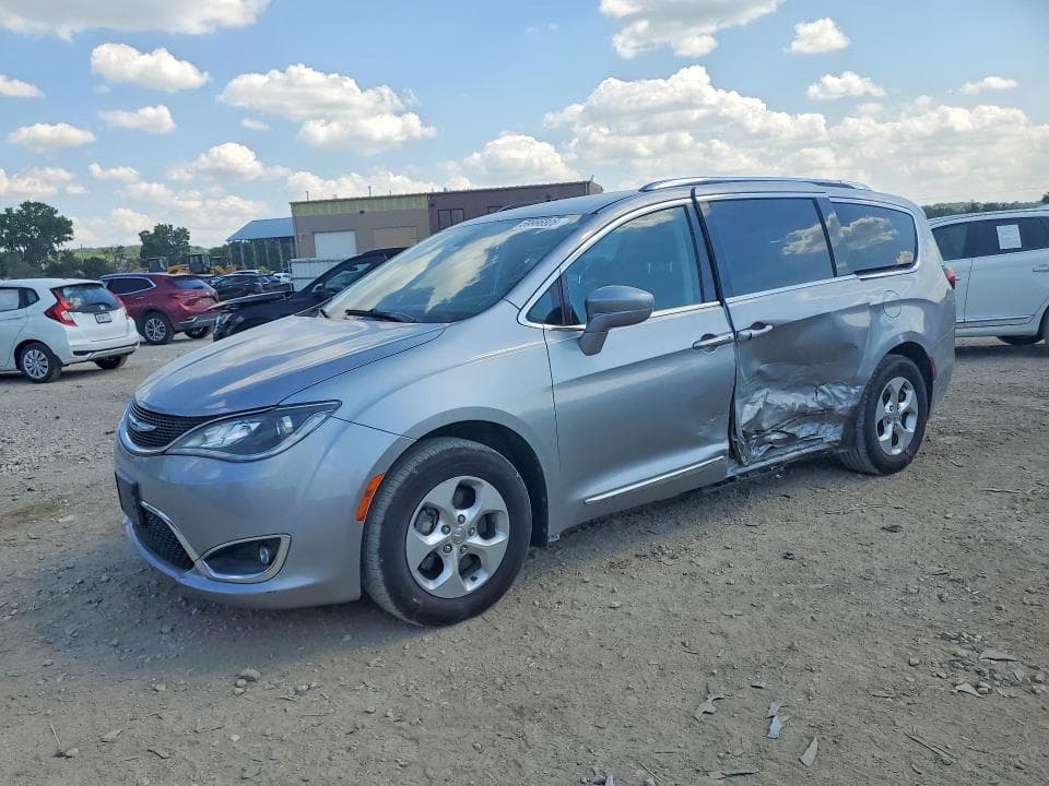 2017 CHRYSLER PACIFICA TOURING L PLUS