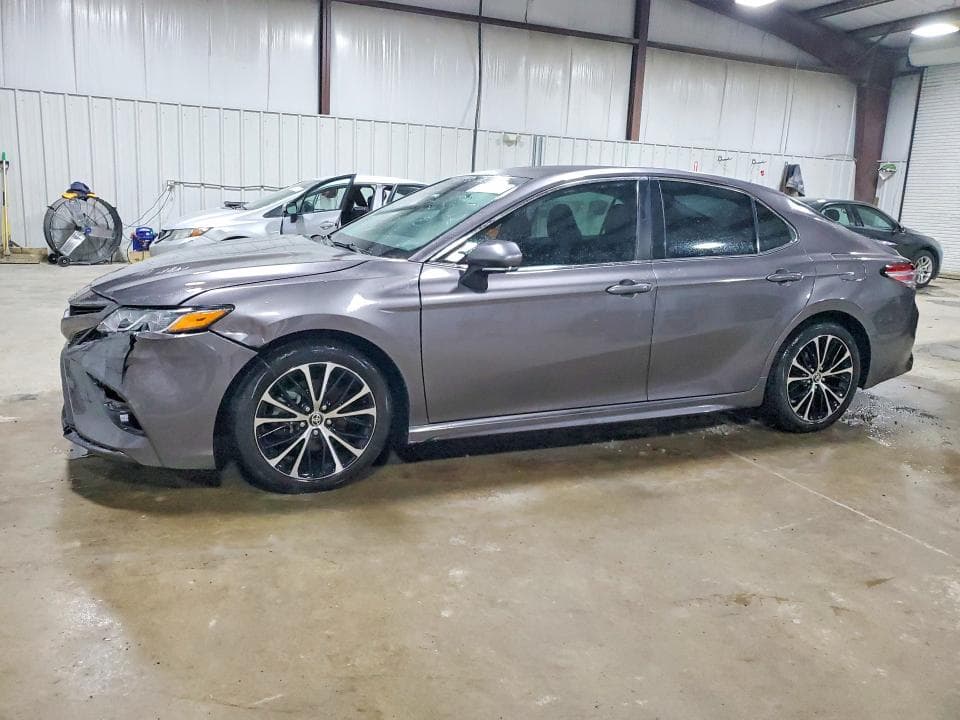 2020 TOYOTA CAMRY SE - 1