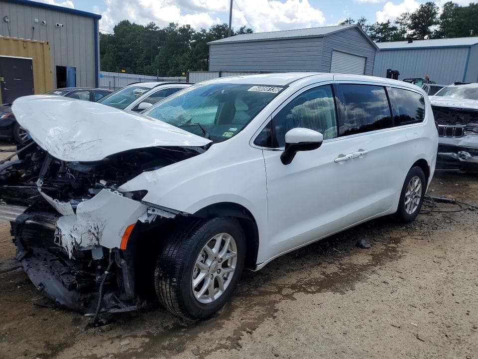 2023 CHRYSLER PACIFICA TOURING L - 1