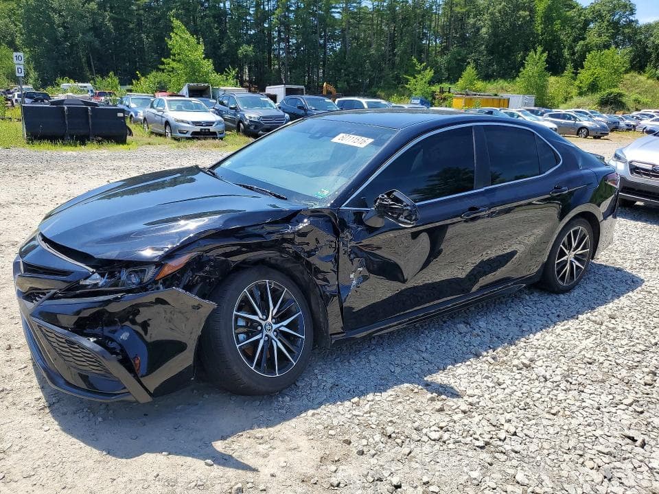 2024 TOYOTA CAMRY SE - 1