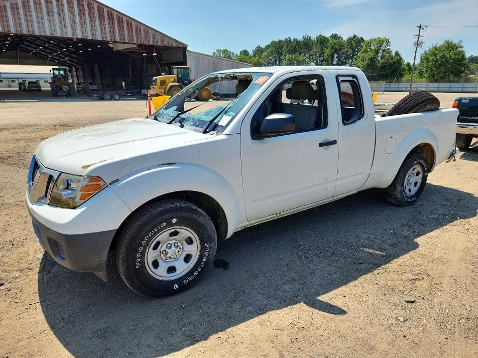 2017 NISSAN FRONTIER S