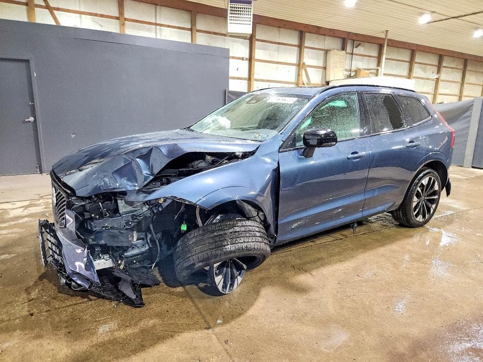 2026 VOLVO XC60 PLUS - 1