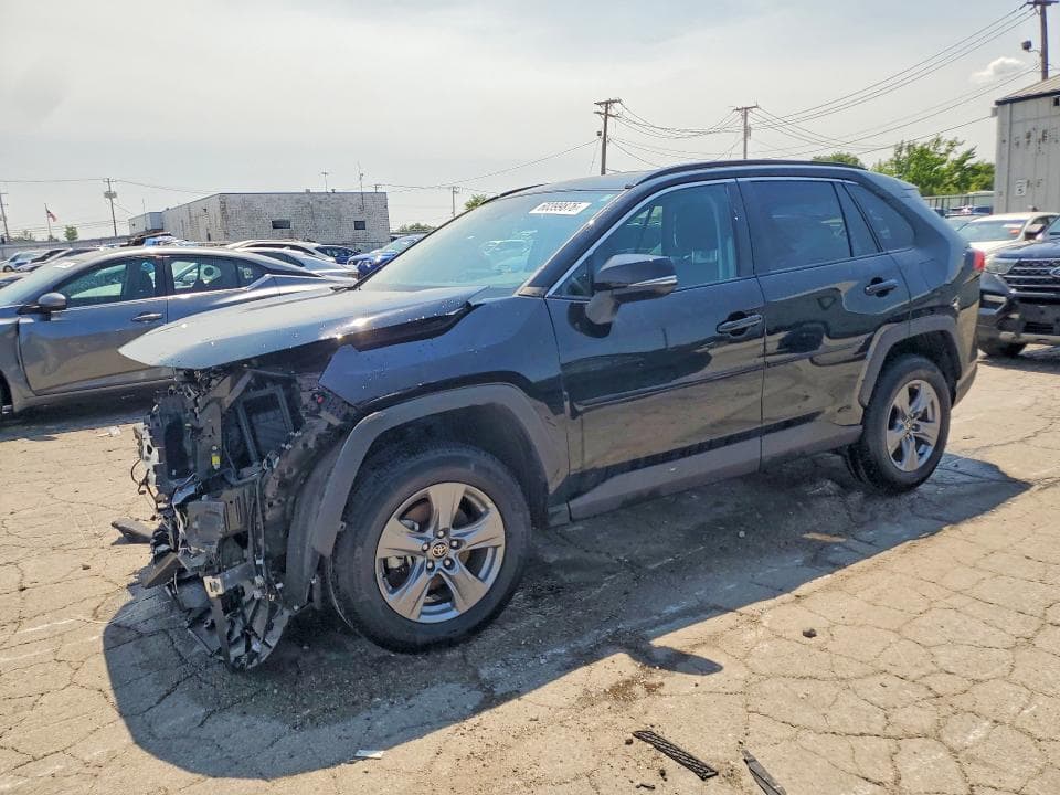 2022 TOYOTA RAV4 XLE - 1