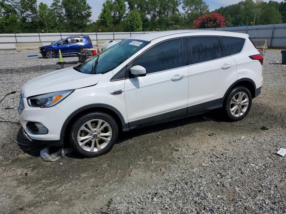 2019 FORD ESCAPE SE SE - 1