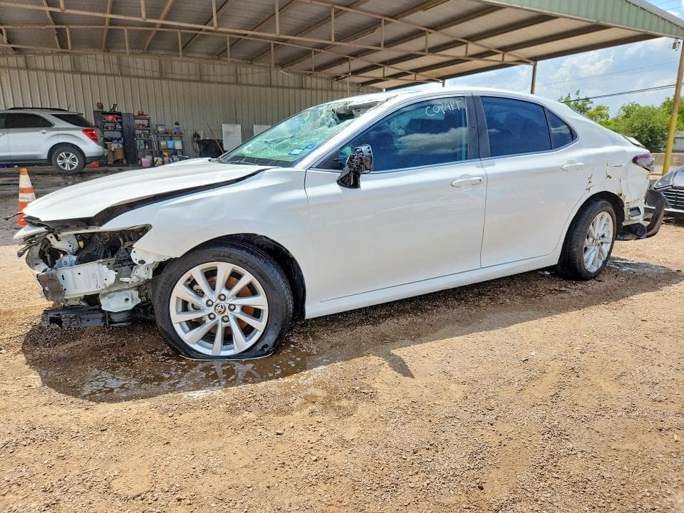2023 TOYOTA CAMRY LE - 1