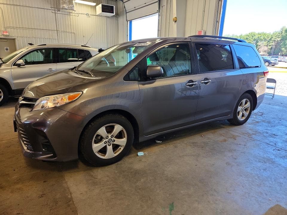 2020 TOYOTA SIENNA LE LE - 1