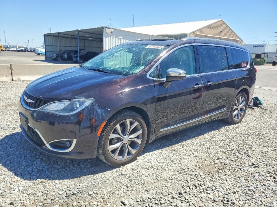 2017 CHRYSLER PACIFICA LIMITED - 1