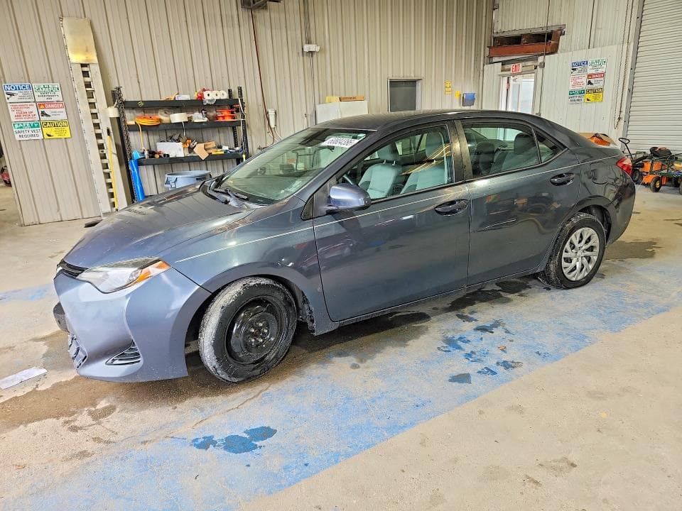 2017 TOYOTA COROLLA LE - 1