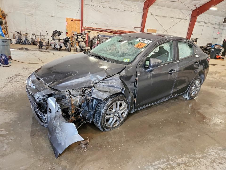 2019 TOYOTA YARIS LE - 1