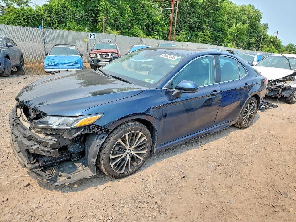2019 TOYOTA CAMRY SE - 1