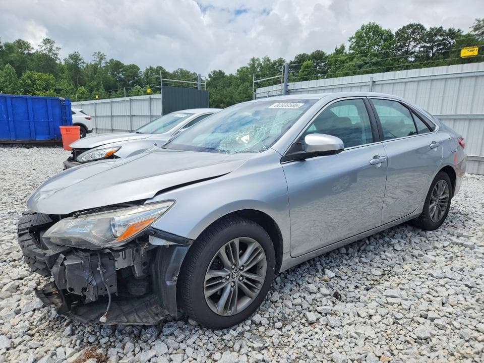 2017 TOYOTA CAMRY SE - 1
