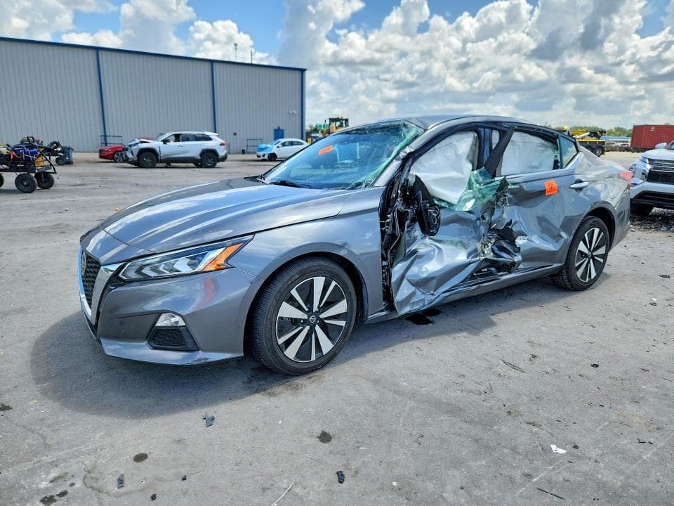 2022 NISSAN ALTIMA SV - 1