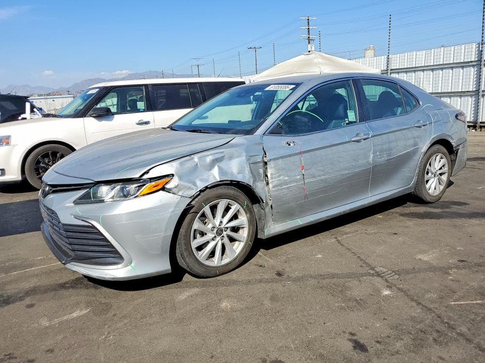 2022 TOYOTA CAMRY LE LE - 1