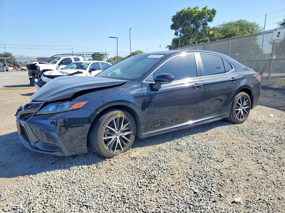 2022 TOYOTA CAMRY SE - 1