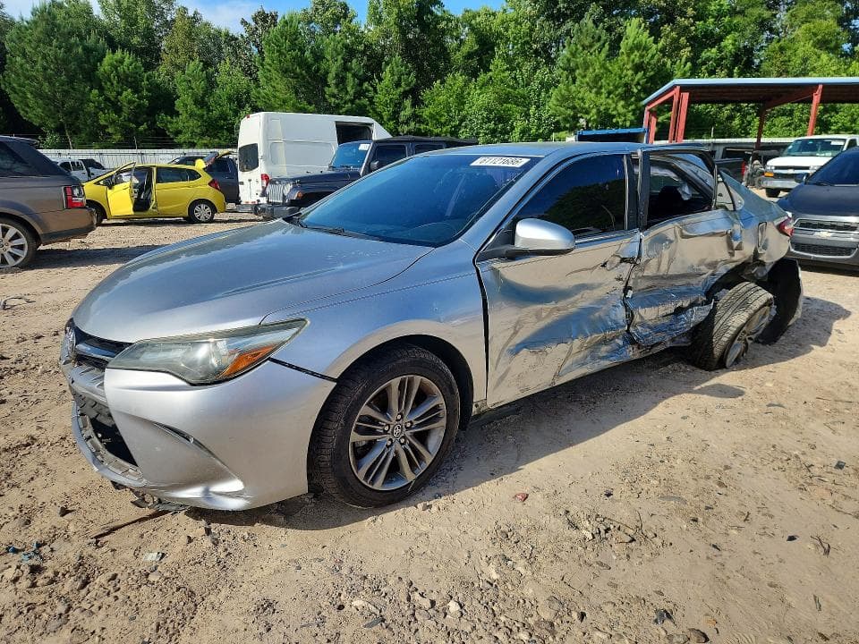 2017 TOYOTA CAMRY SE