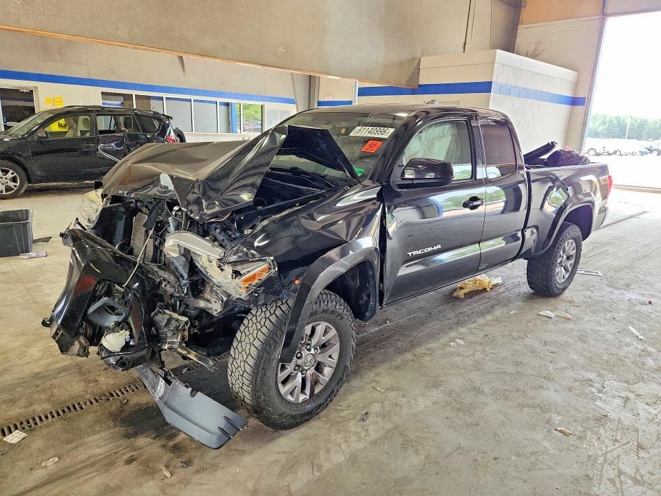 2017 TOYOTA TACOMA SR5 - 1