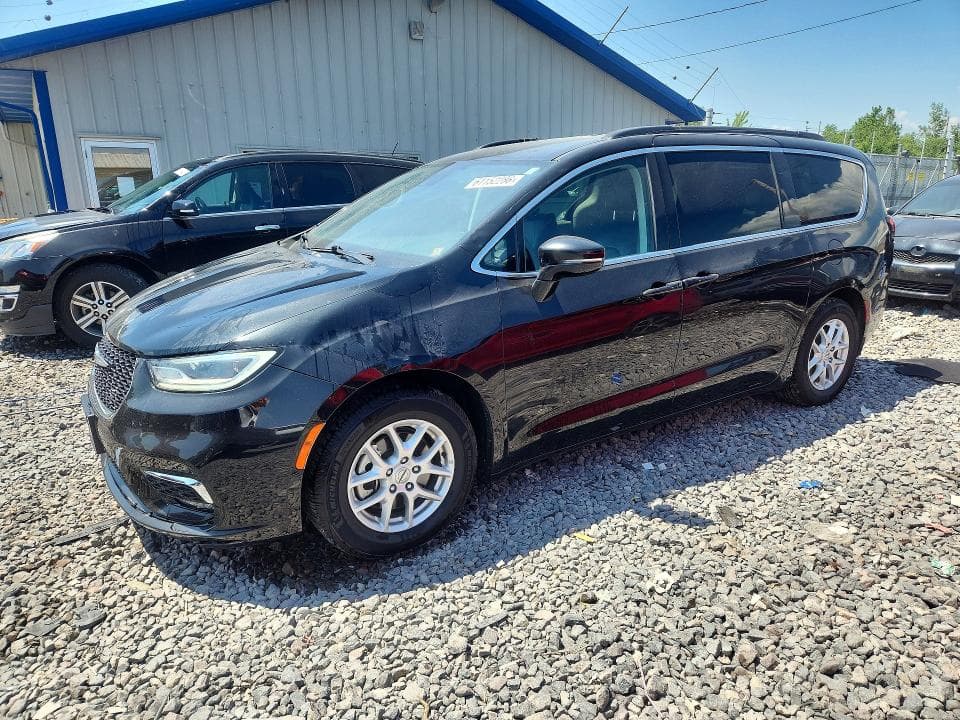 2022 CHRYSLER PACIFICA TOURING L - 1