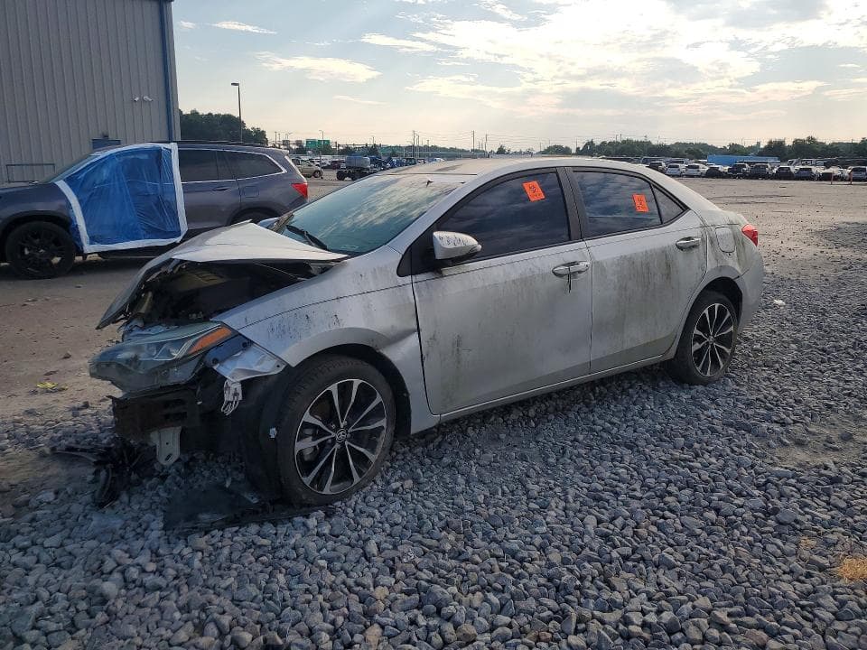 2017 TOYOTA COROLLA SE - 1