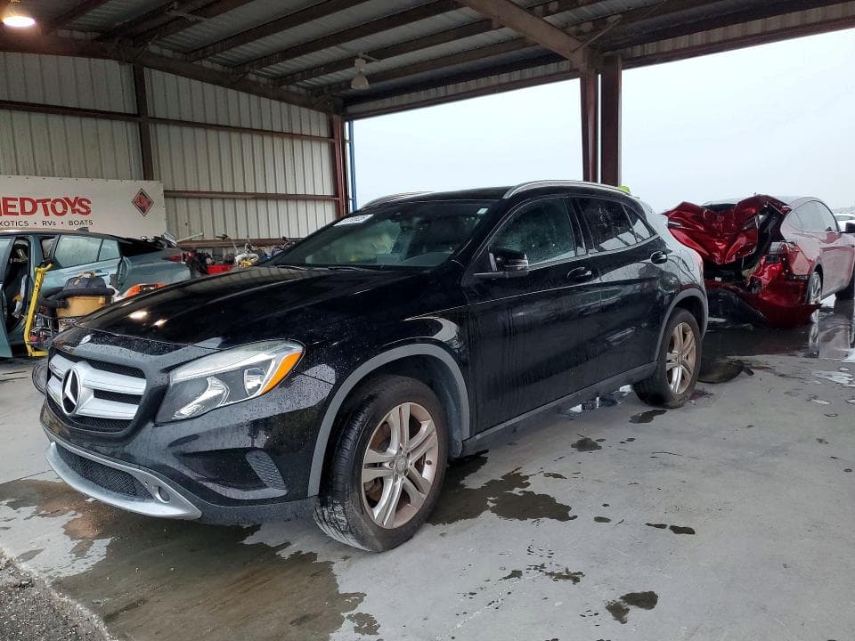 2017 MERCEDES-BENZ GLA 250