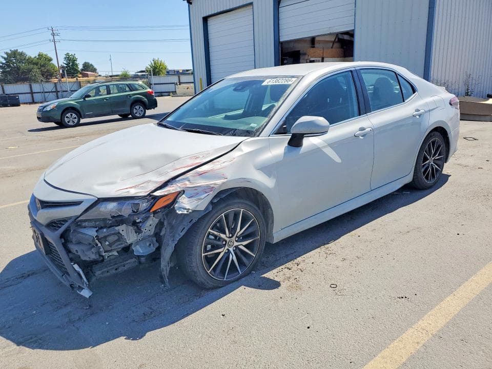 2024 TOYOTA CAMRY SE - 1