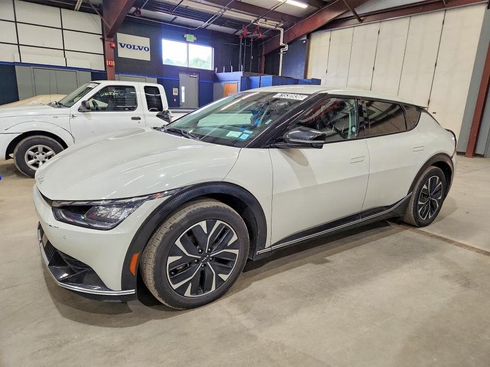 2023 KIA EV6 WIND - 1