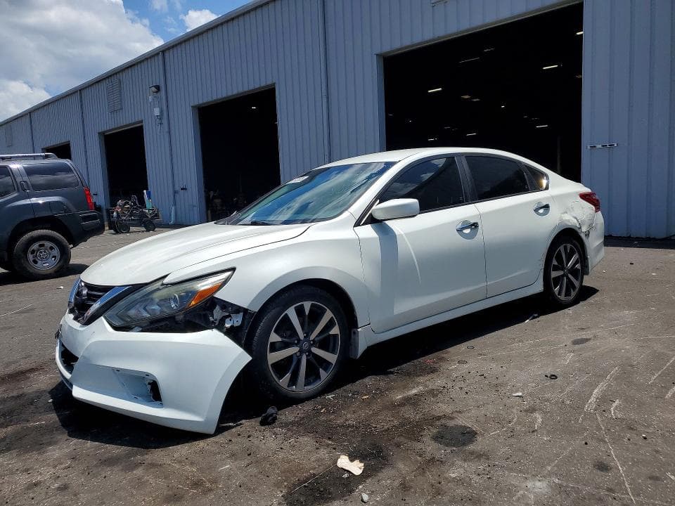 2017 NISSAN ALTIMA 2.5 SR - 1