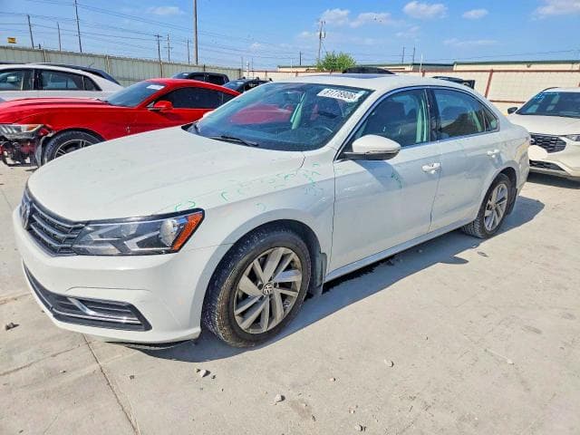 2018 VOLKSWAGEN PASSAT SE - 1