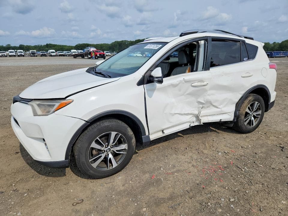 2017 TOYOTA RAV4 XLE - 1