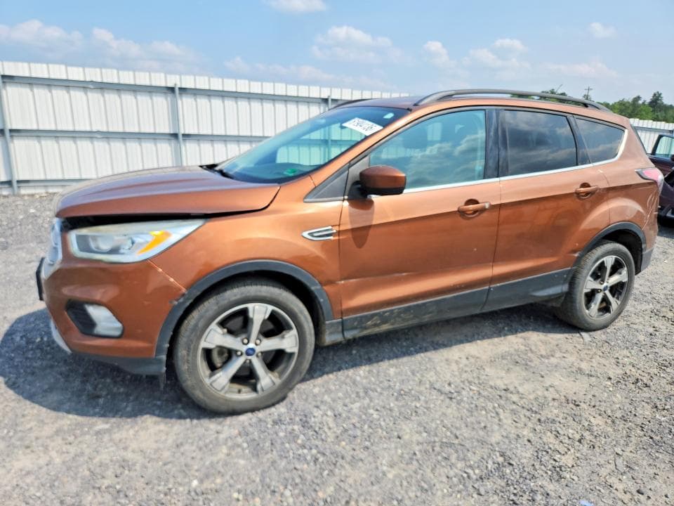 2017 FORD ESCAPE SE - 1