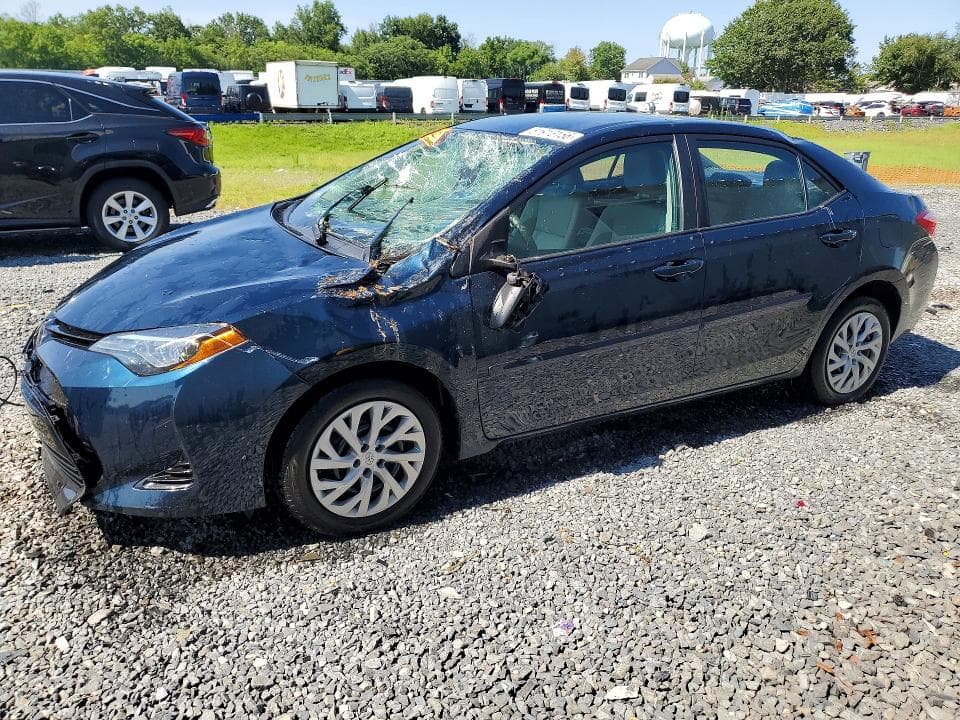 2018 TOYOTA COROLLA LE LE - 1