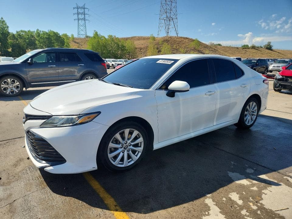 2018 TOYOTA CAMRY LE LE - 1