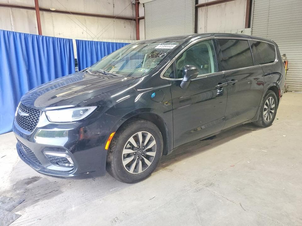 2023 CHRYSLER PACIFICA HYBRID TOURING L - 1
