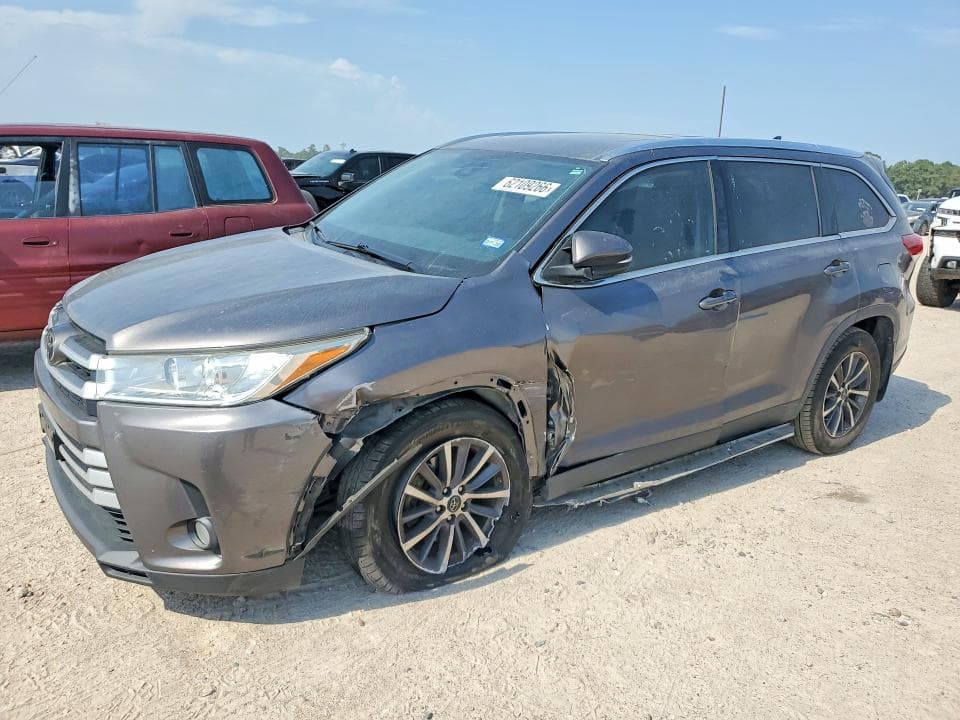 2019 TOYOTA HIGHLANDER XLE XLE - 1
